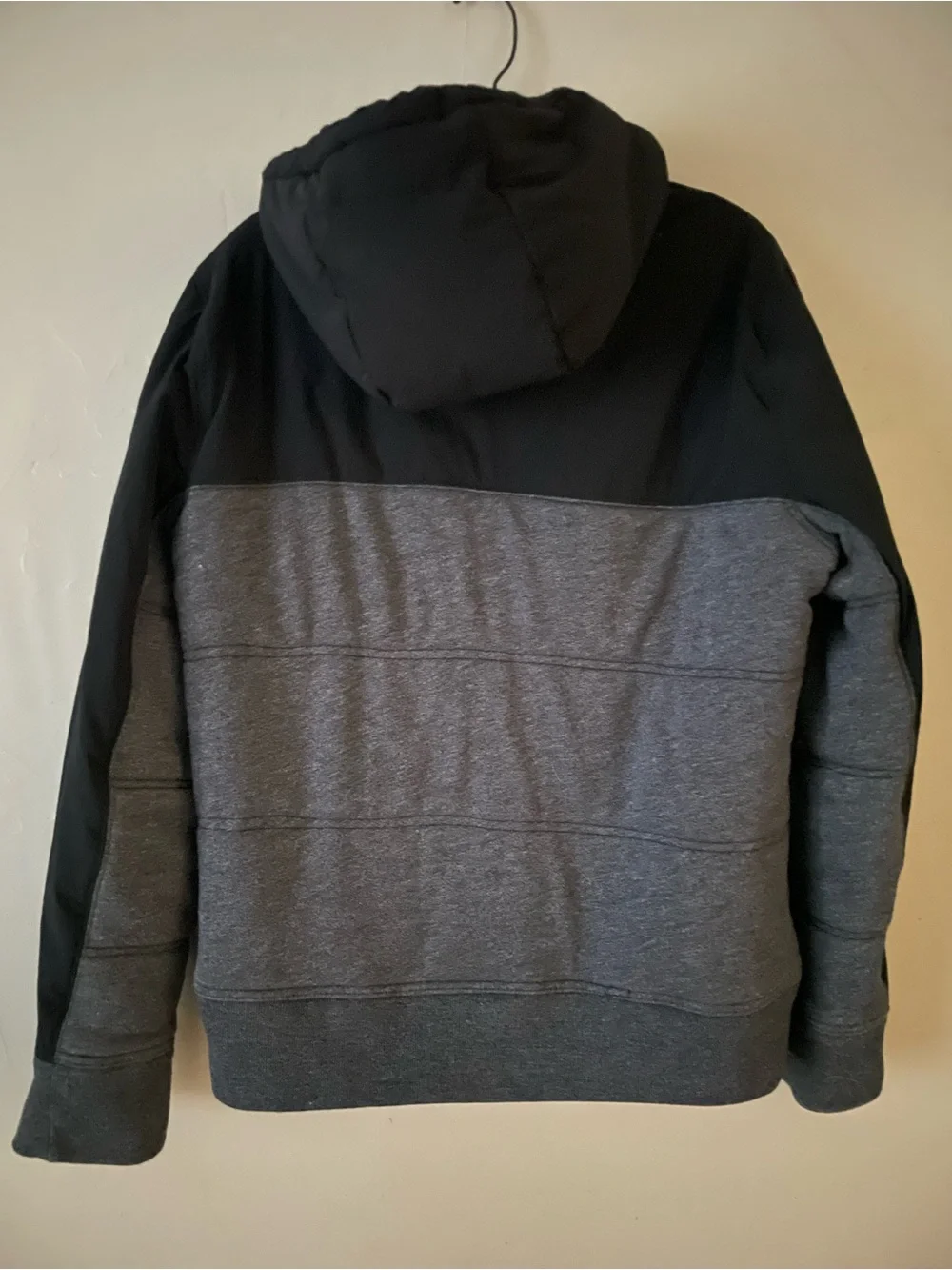Hollister hooded jacket Boys Medium two-tone - very warm & thick